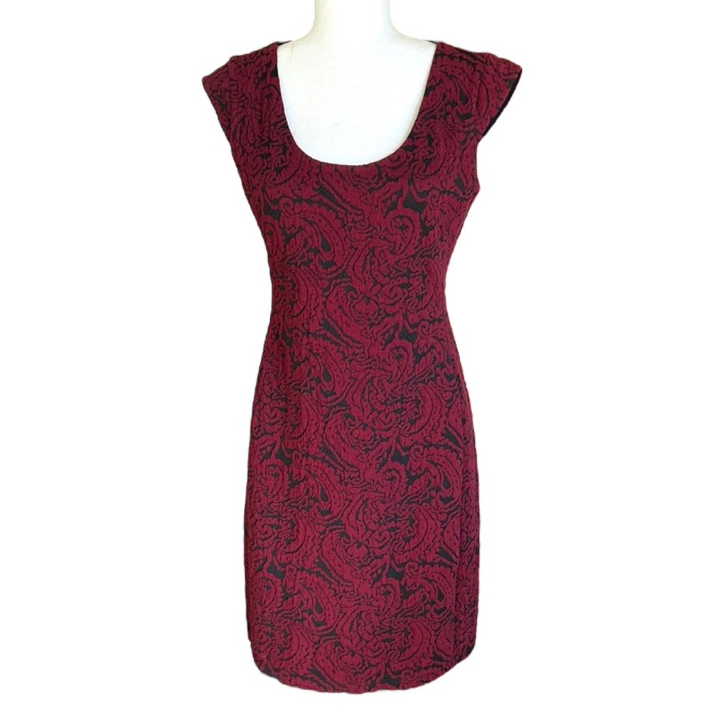 NWT Ann Taylor Black Burgundy Red Textured Paisley Knit Scoop Neck Dress - 2